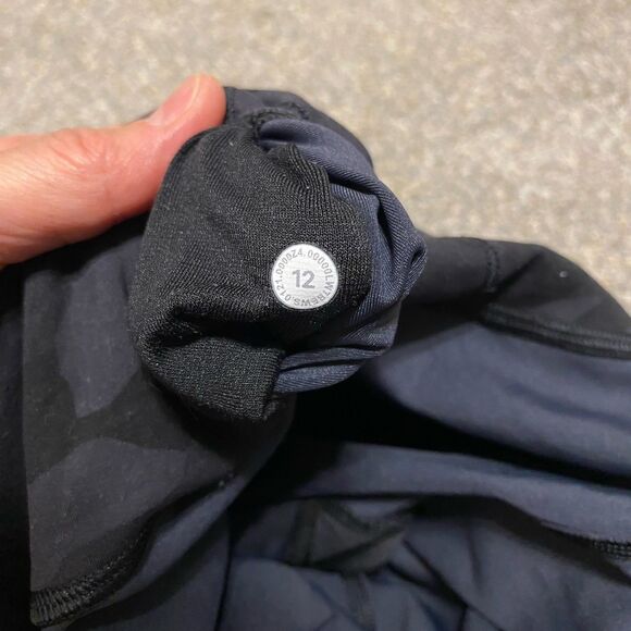 Lululemon Wunder Train High Rise Biker Shorts 12 Camouflage 6" Inseam Running - Picture 3 of 6